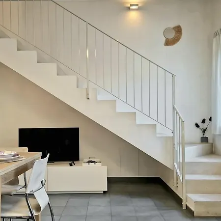 Apartment Center 150 Mt From The Sea Ac Fast Wifi And Design Porto SantʼElpidio