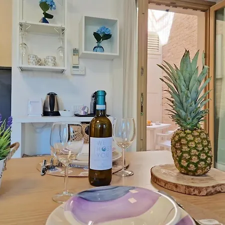 アパート Center 150 Mt From The Sea Ac Fast Wifi And Design