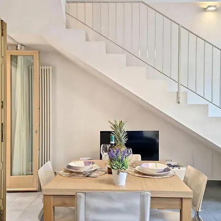 Center 150 Mt From The Sea Ac Fast Wifi And Design * Porto SantʼElpidio